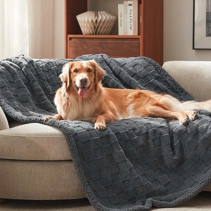 Waterproof Dog Blankets for Small Dogs, Dog Blanket for Couch Bed, Fleece Pet Blanket for Furniture Sofa Protector, Soft